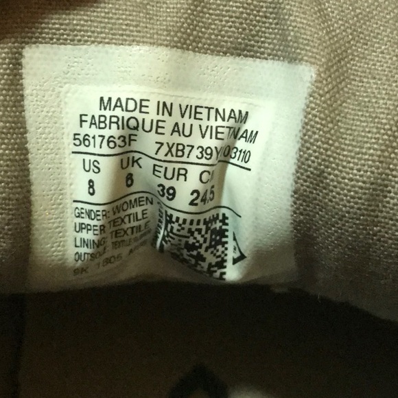 Converse Women Size 8 - Picture 6 of 6